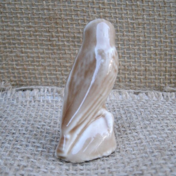 Vintage Wade Whimsies Hawk Porcelain Figurine - Picture 4 of 10